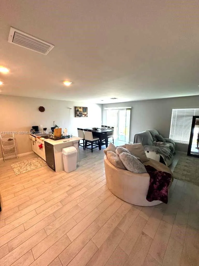 9013 Meadow Cir La Belle, FL 33935