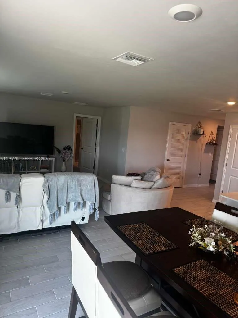 9013 Meadow Cir La Belle, FL 33935