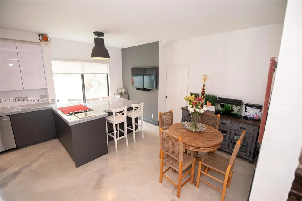 8694 Via Reale #3 Boca Raton, FL 33496
