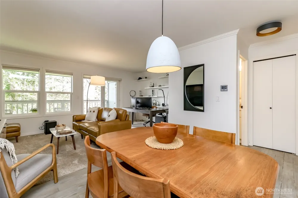 19905 4th Avenue NE #I Poulsbo, WA 98370