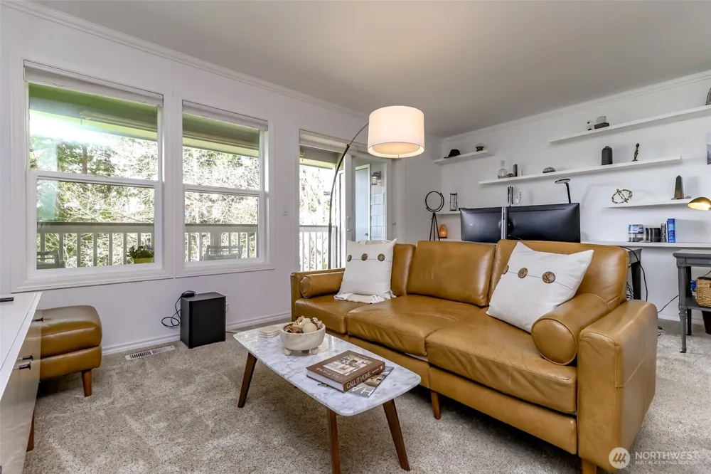 19905 4th Avenue NE #I Poulsbo, WA 98370