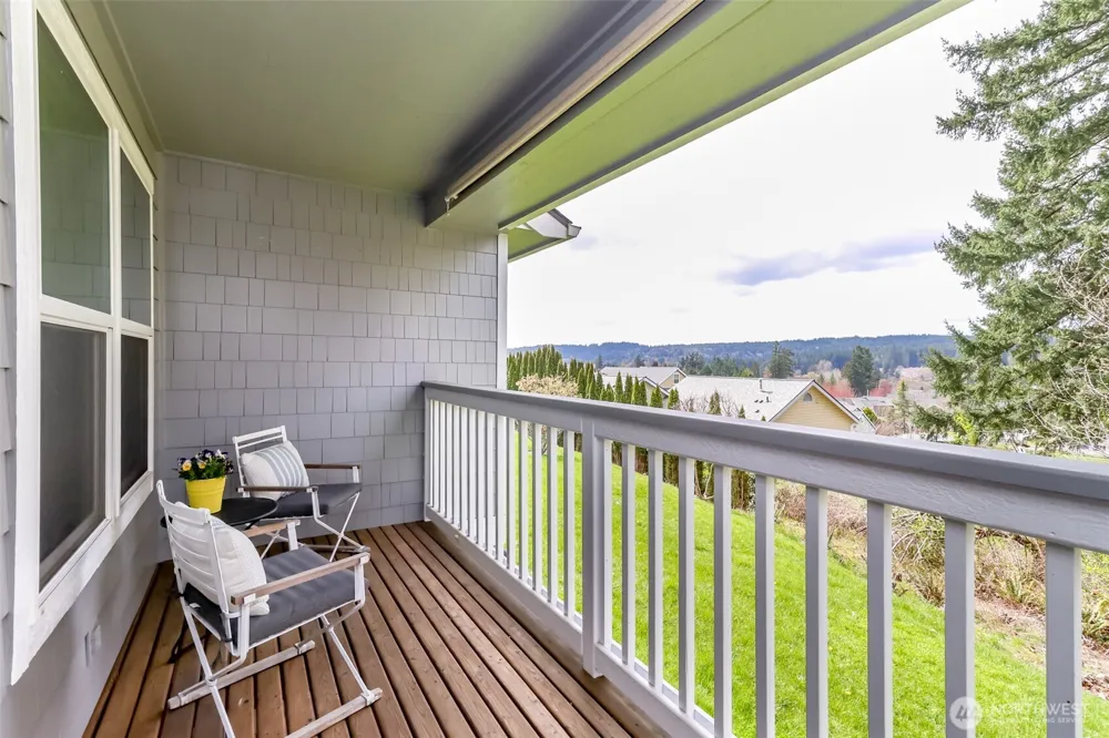 19905 4th Avenue NE #I Poulsbo, WA 98370