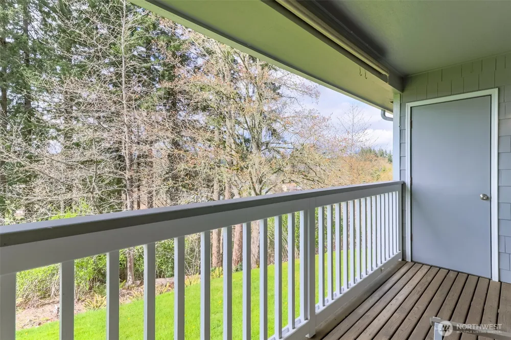 19905 4th Avenue NE #I Poulsbo, WA 98370