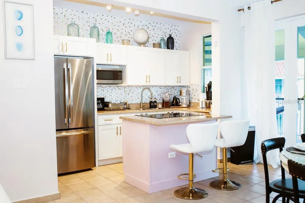 180 PALMAS DRIVE #27C Humacao, PR 00791