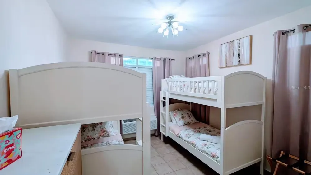 180 PALMAS DRIVE #27C Humacao, PR 00791