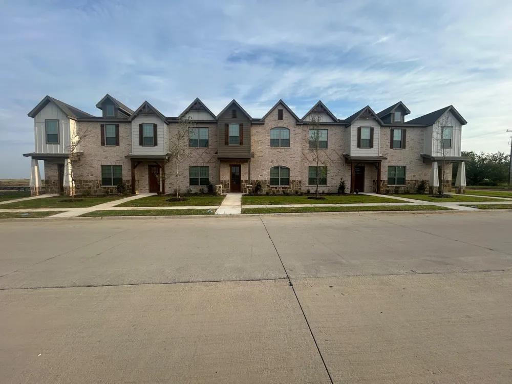 4001 Avion Drive Sanger, TX 76266