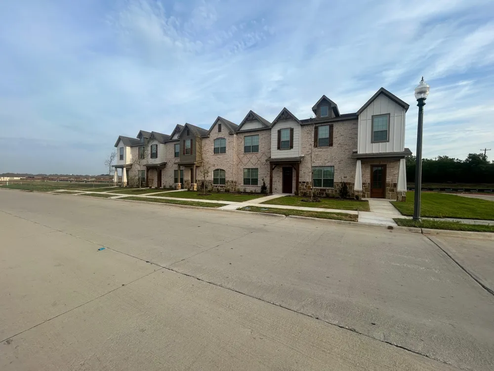 4001 Avion Drive Sanger, TX 76266