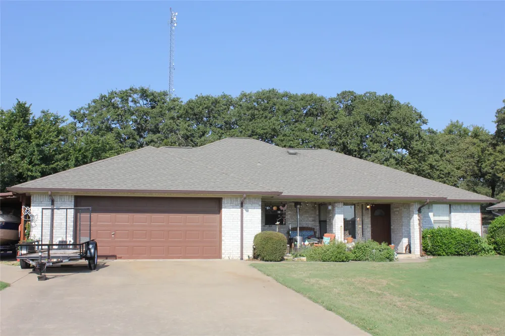102 Wasco Cove Lake Kiowa, TX 76240