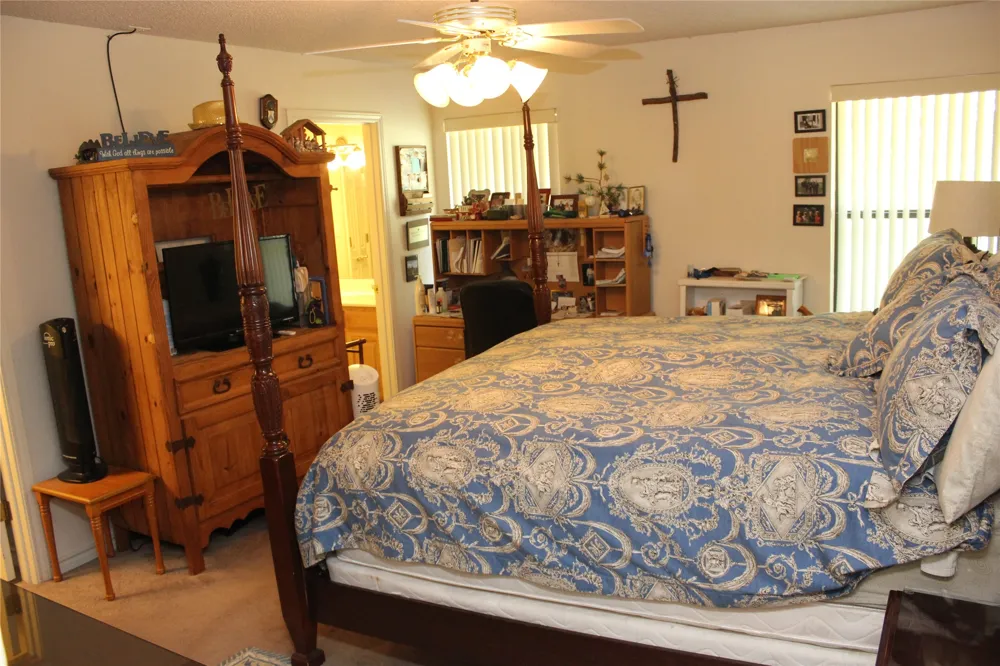 102 Wasco Cove Lake Kiowa, TX 76240
