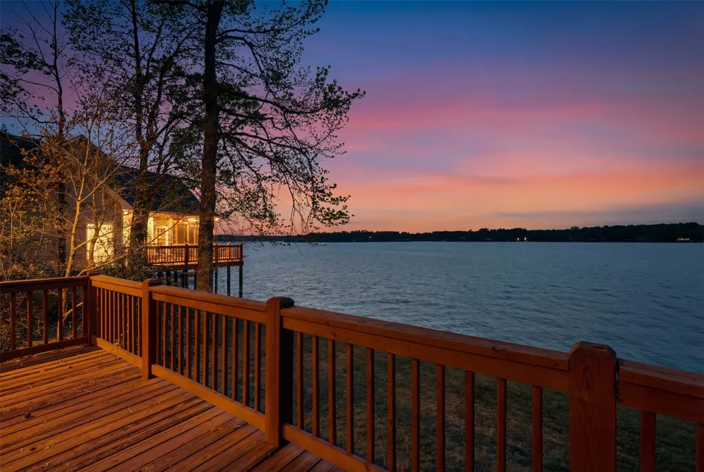 307 S Park Road Scroggins, TX 75480
