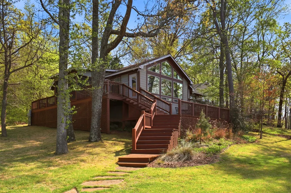 307 S Park Road Scroggins, TX 75480