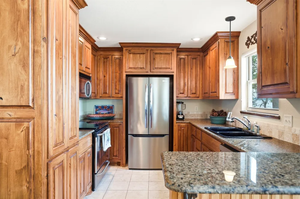 307 S Park Road Scroggins, TX 75480