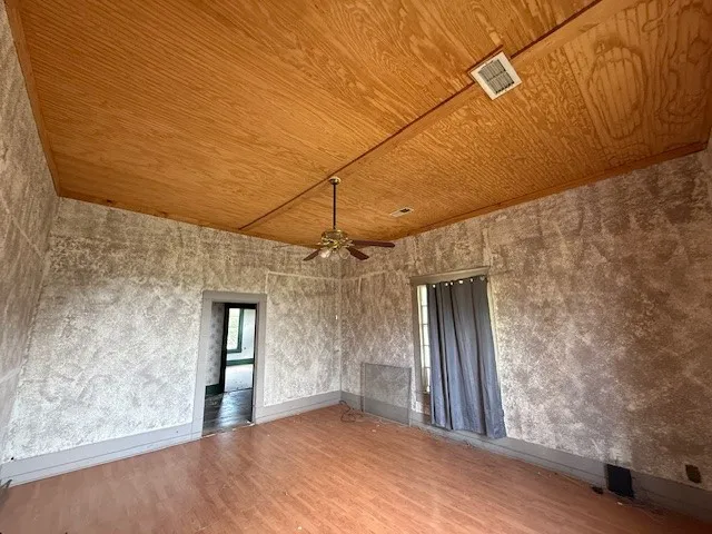 950 W Bonham Avenue Cooper, TX 75432