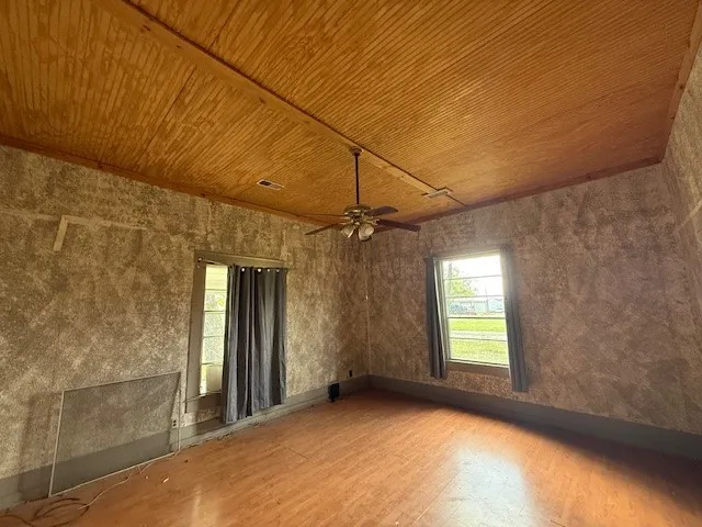 950 W Bonham Avenue Cooper, TX 75432