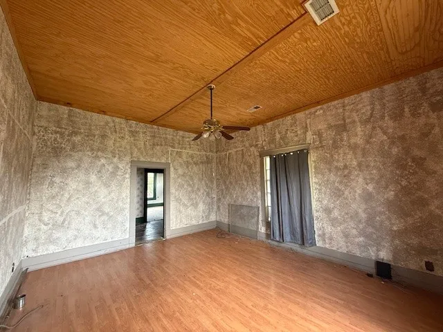 950 W Bonham Avenue Cooper, TX 75432