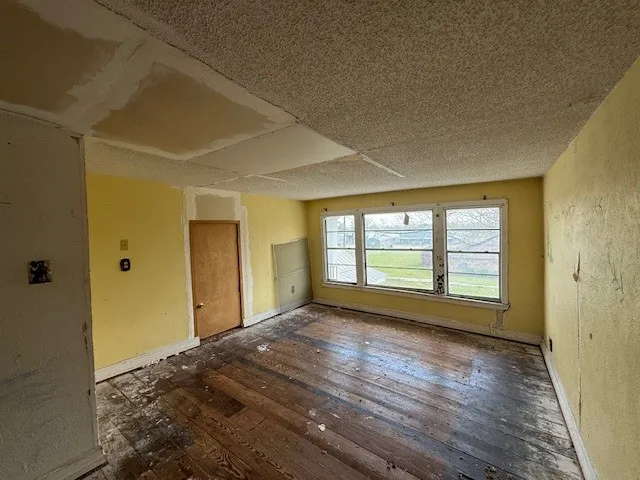 950 W Bonham Avenue Cooper, TX 75432
