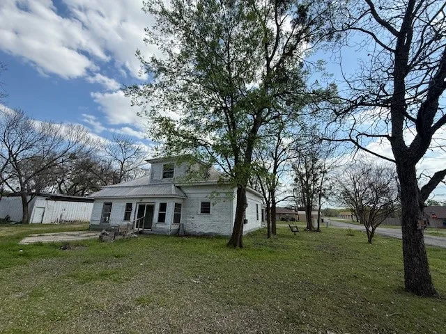 950 W Bonham Avenue Cooper, TX 75432