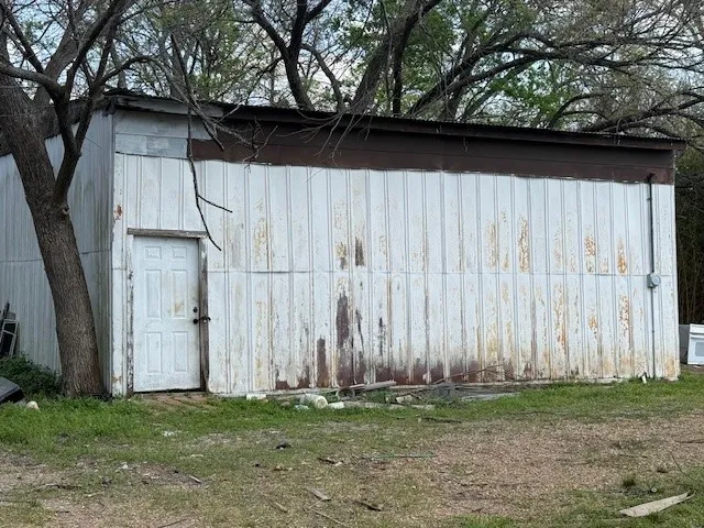 950 W Bonham Avenue Cooper, TX 75432