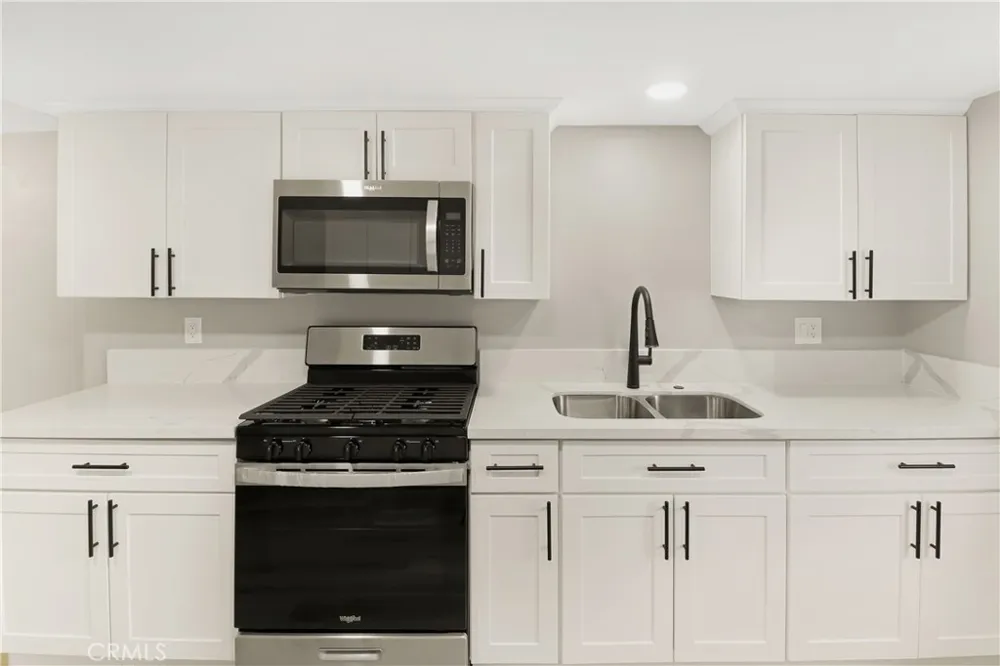 52101 Lois Cabazon, CA 92230