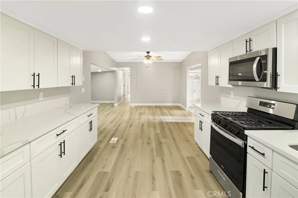 52101 Lois Cabazon, CA 92230