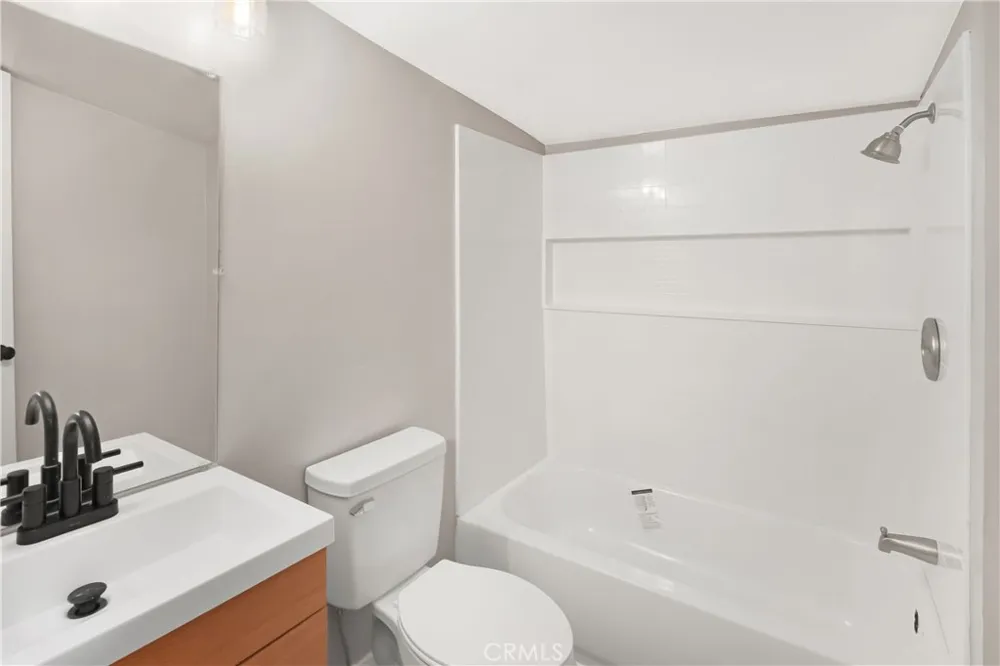 52101 Lois Cabazon, CA 92230