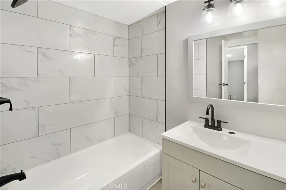 52101 Lois Cabazon, CA 92230