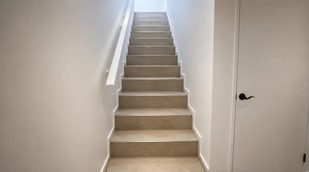 Villas del Mar Este PH AV. ISLA VERDE #H Carolina, PR 00979