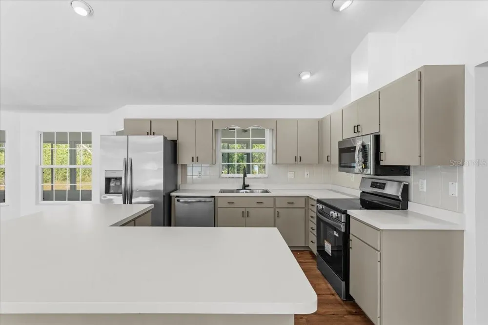 957 NE 354TH AVENUE Old Town, FL 32680