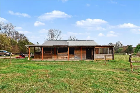 151 Sugar Hill Road NE