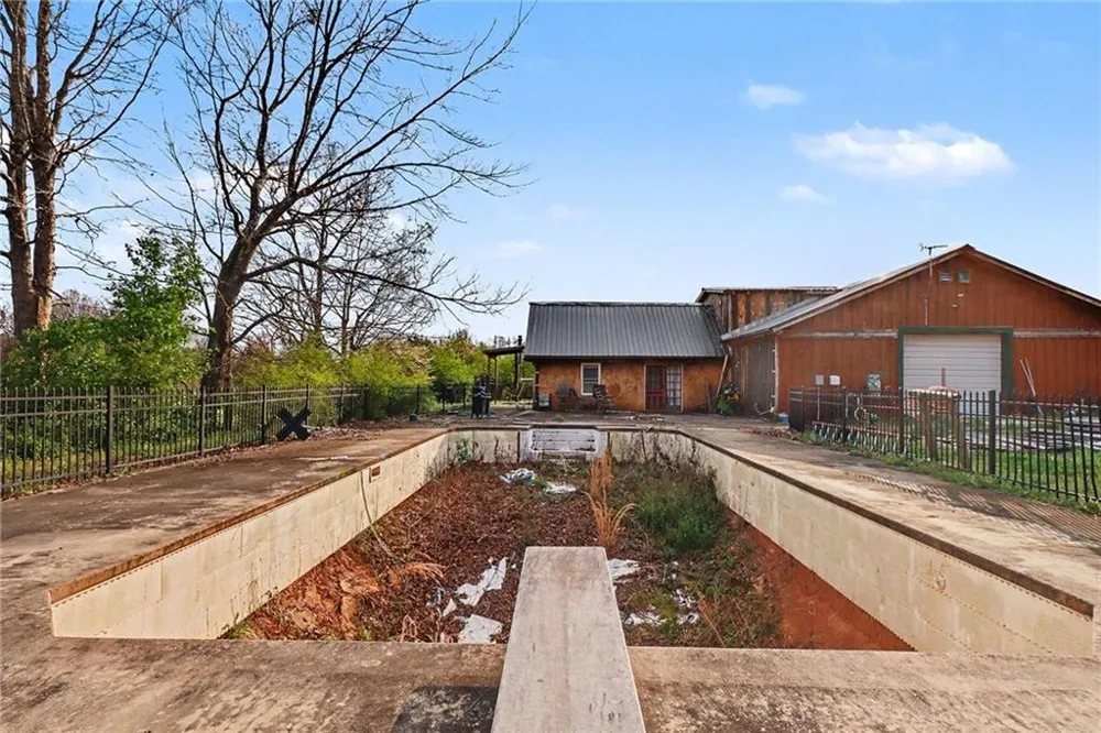 151 Sugar Hill Road NE Rydal, GA 30171