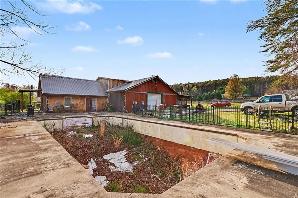 151 Sugar Hill Road NE Rydal, GA 30171