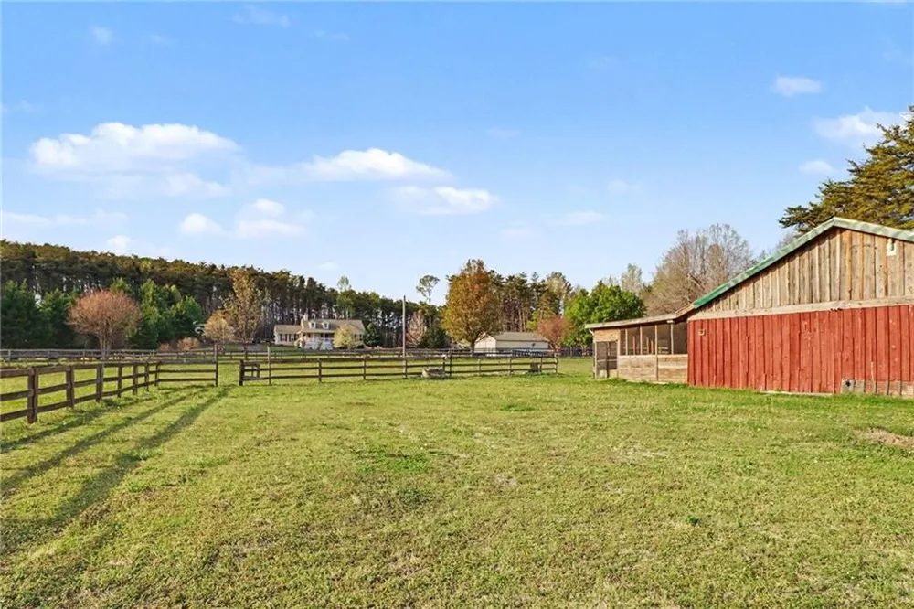151 Sugar Hill Road NE Rydal, GA 30171