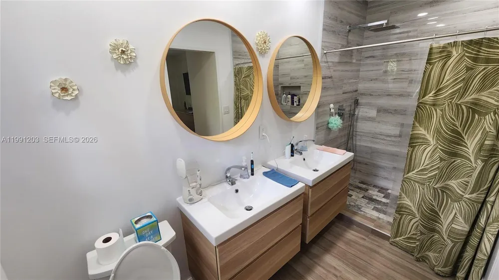 831 Plover Ave Miami Springs, FL 33166