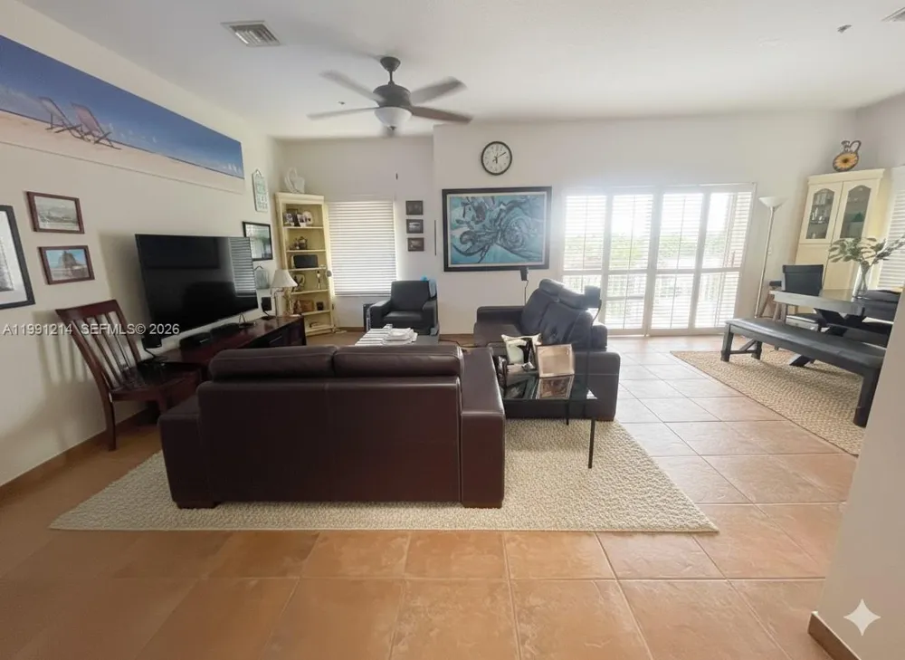 9008 Collins Ave #402 Surfside, FL 33154