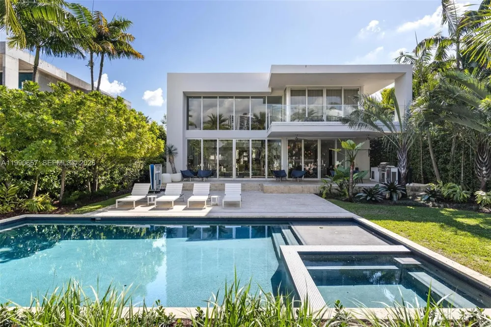 410 Golden Beach Dr Golden Beach, FL 33160