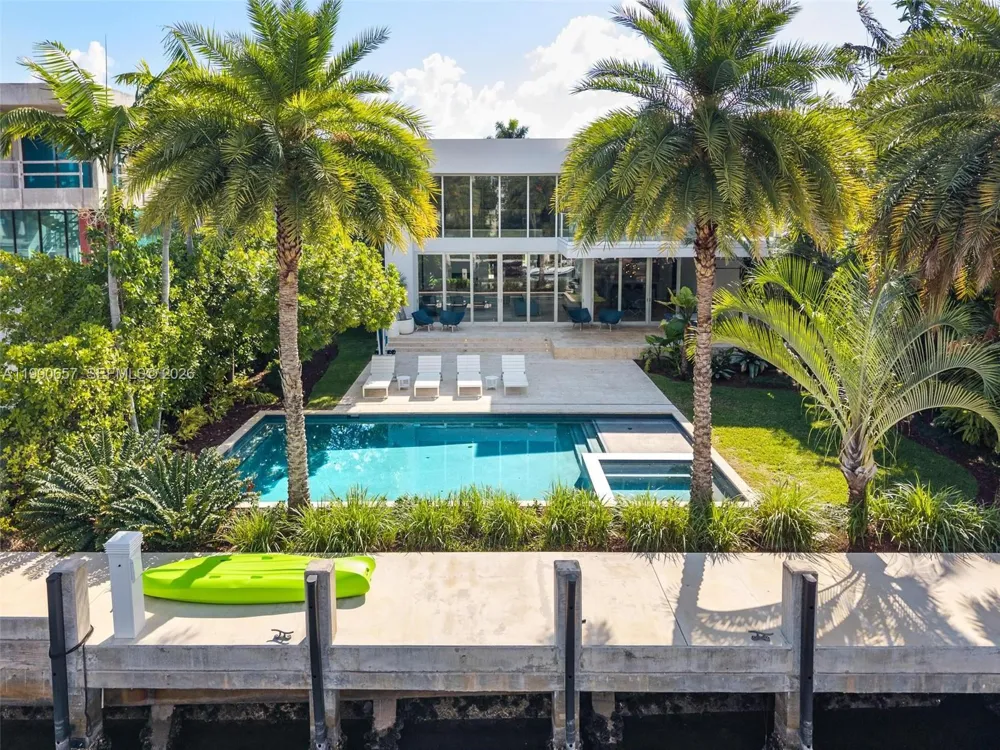 410 Golden Beach Dr Golden Beach, FL 33160