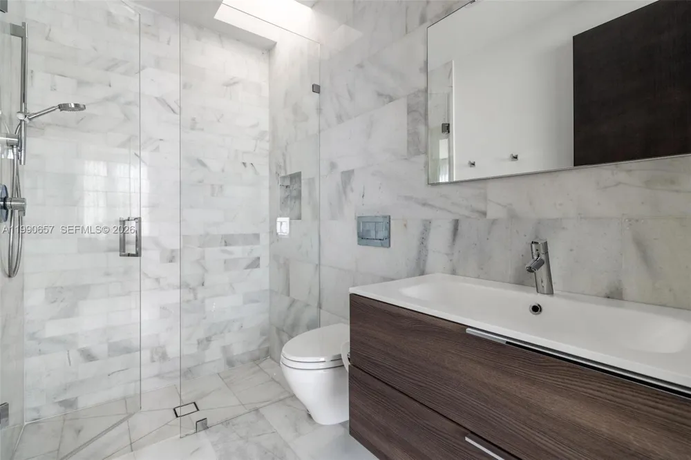 410 Golden Beach Dr Golden Beach, FL 33160
