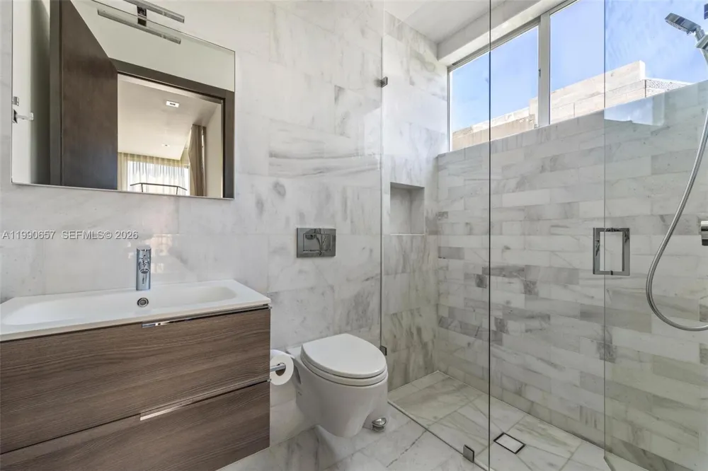 410 Golden Beach Dr Golden Beach, FL 33160