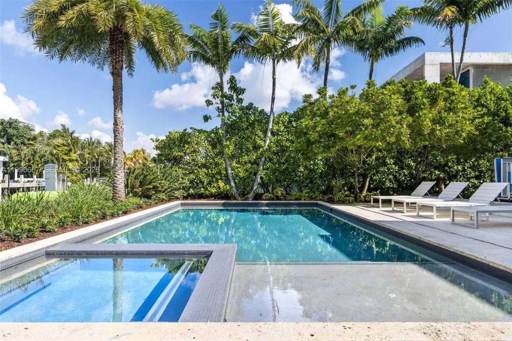 410 Golden Beach Dr Golden Beach, FL 33160