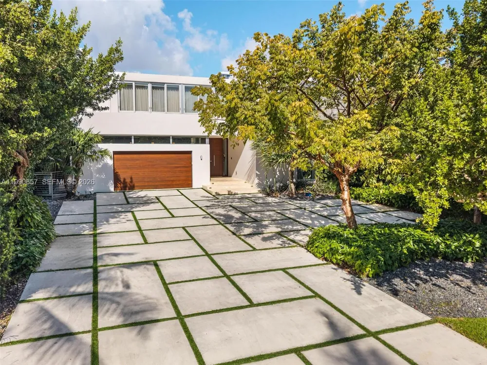 410 Golden Beach Dr Golden Beach, FL 33160