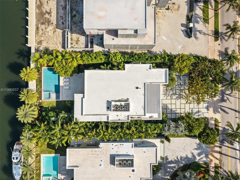 410 Golden Beach Dr Golden Beach, FL 33160