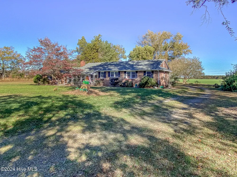 4271 Caratoke Highway Barco, NC 27917