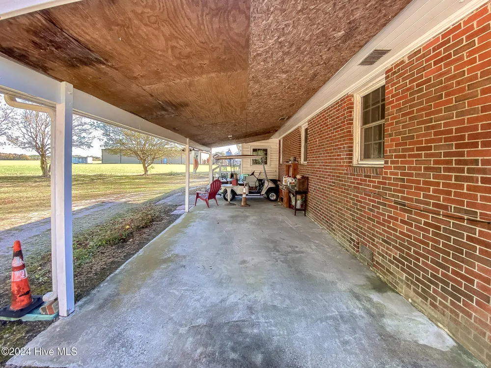 4271 Caratoke Highway Barco, NC 27917