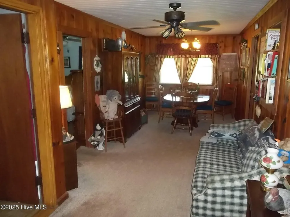4271 Caratoke Highway Barco, NC 27917