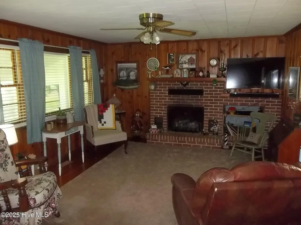 4271 Caratoke Highway Barco, NC 27917