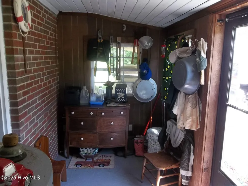 4271 Caratoke Highway Barco, NC 27917