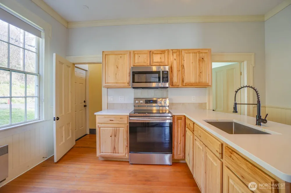 99 Main Street Cathlamet, WA 98612