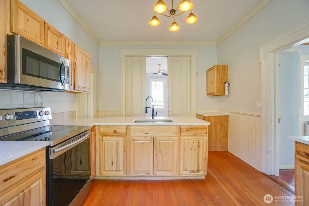 99 Main Street Cathlamet, WA 98612