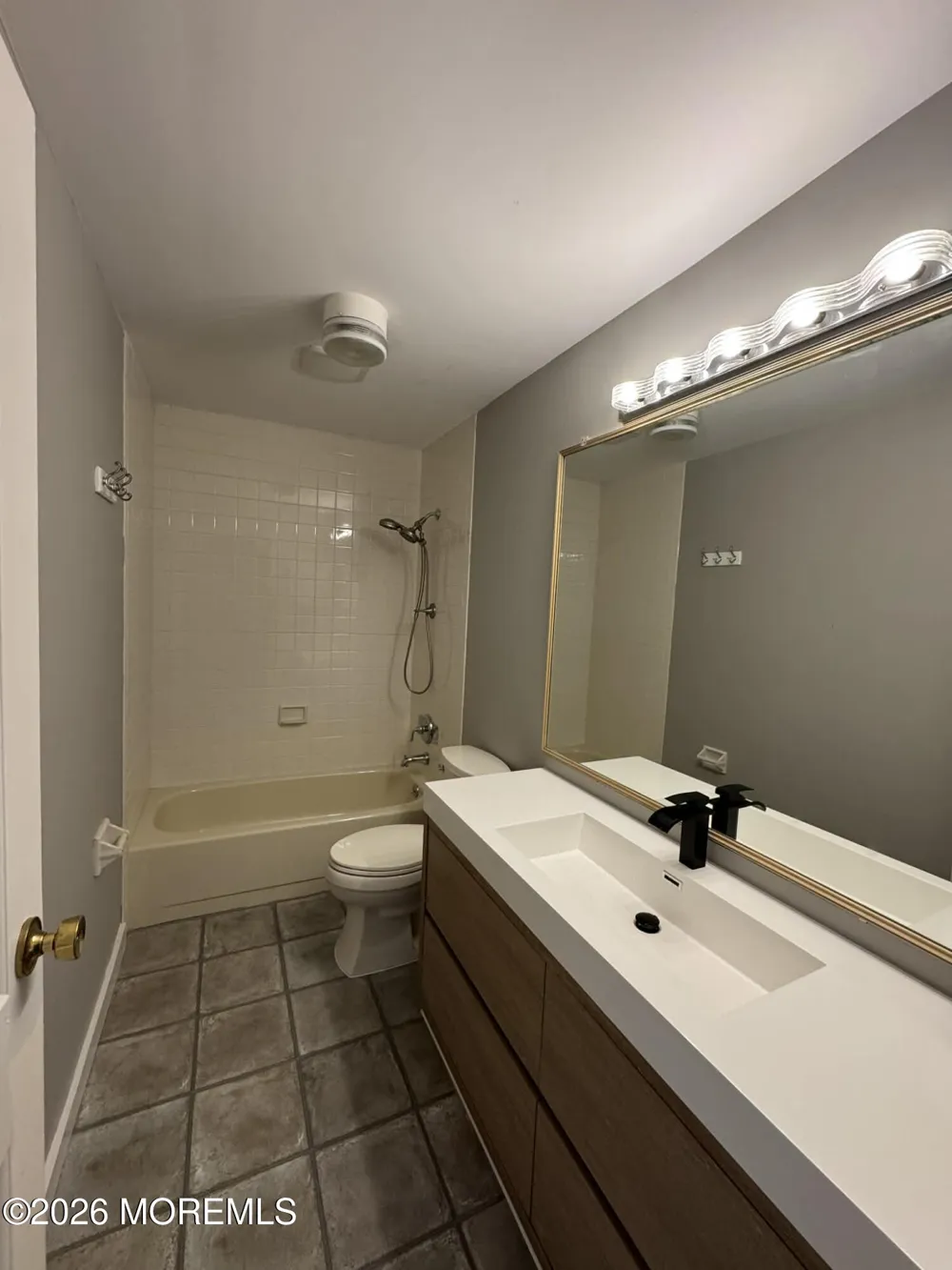 85 Shady Lane Hardyston, NJ 07419