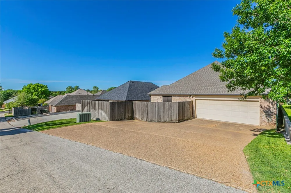 1305 Daisy Lane Temple, TX 76502